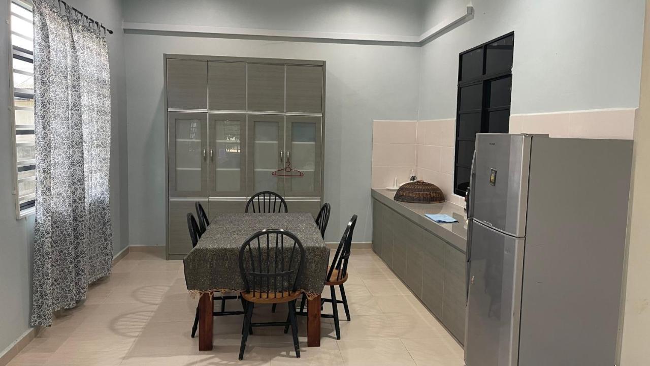 Nikmat Homestay Riyadh Kampong Tuan Mandak Eksteriør bilde