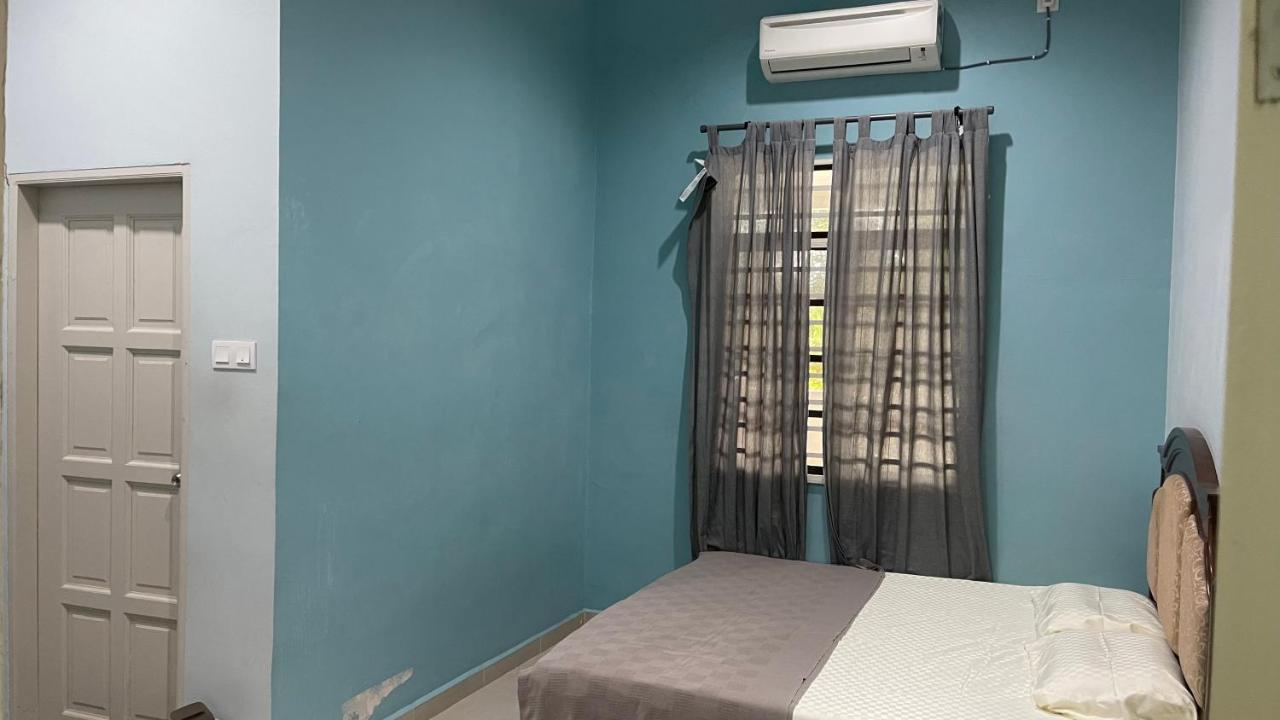 Nikmat Homestay Riyadh Kampong Tuan Mandak Eksteriør bilde